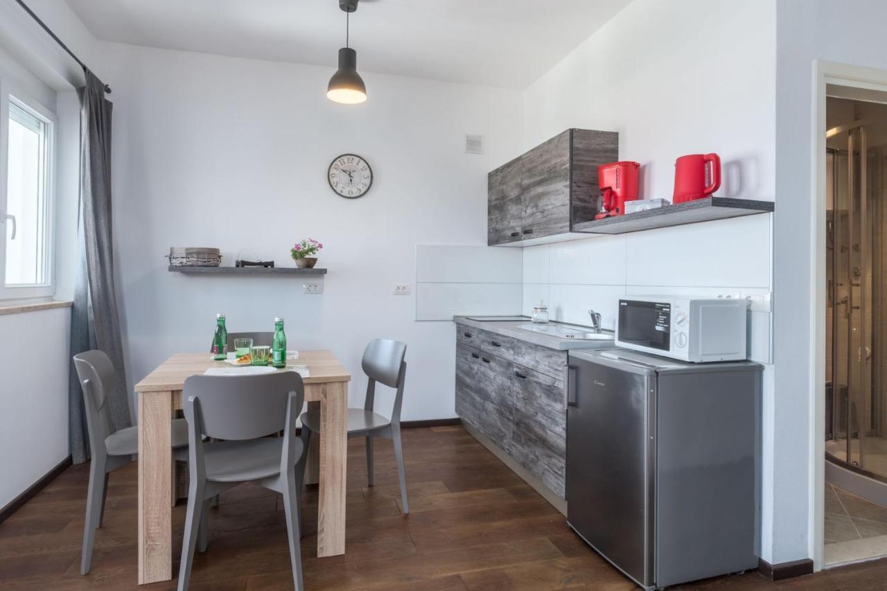 Rovinj Apartments Eksteriør billede